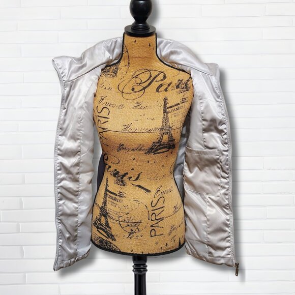 Liz Claiborne Silver Quilted Puffer Vest | Size XL | Lightweight Satin Shine - Picture 2 of 8